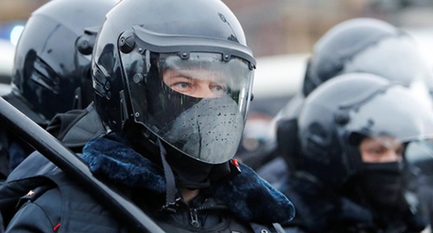 Law enforcers. Photo: REUTERS/Maxim Shemetov