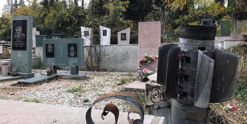 A cemetary in Stepanakert. November 6, 2020. Photo by Alvard Grigoryan for the "Caucasian Knot"