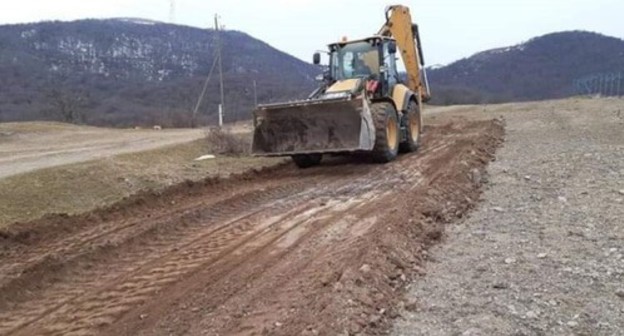 Construction site in Shurnukh. Photo: Tigran Avinyan, https://www.facebook.com/tigran.avinyan/photos/pcb.2681037092200694/2681036992200704/