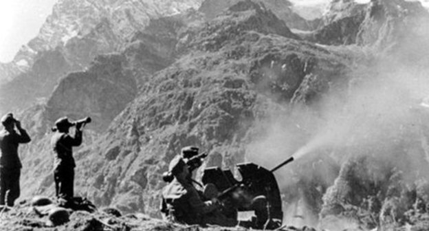 German anti-aircraft fire. September 1942, Northern Caucasus. Photo: Bundesarchiv, Bild 146-1970-033-04 / CC-BY-SA https://ru.wikipedia.org