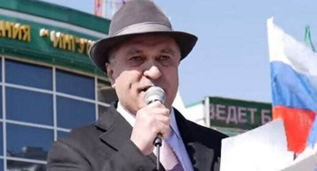 Akhmed Pogorov delivers speech at a rally Magas, March 26, 2019. Screenshot: Fortanga.org