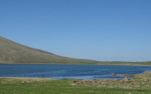 The Black lake disputed between Armenia and Azerbaijan. Photo by Samvel Alexanyan, https://syuniacyerkir.am