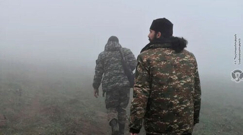 A priest and a soldier of the Armenian army. Photo by the press service of the country's Ministry of Defence