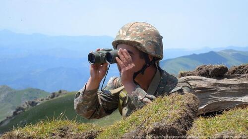 Armenian soldier at the border. Photo: press service of the Ministry of Defence of Armenia