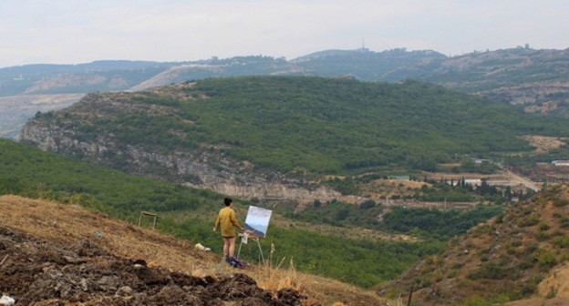 A view of the city of Shushi from Stepanakert. Nagorno-Karabakh. July 11, 2021. Photo by Alvard Grigoryan for the "Caucasian Knot"