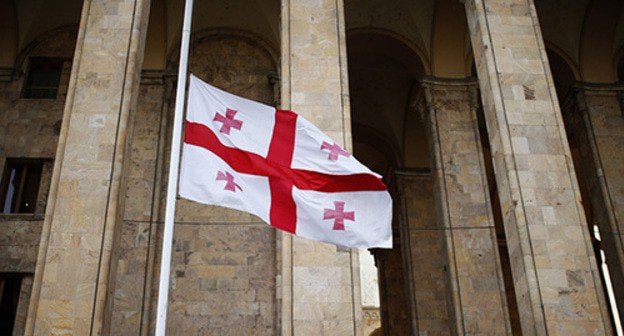 Flag of Georgia at the Parliament. Photo: REUTERS/David Mdzinarishvili