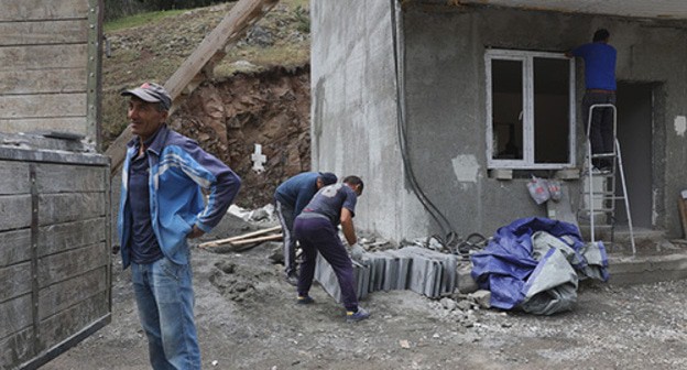 Refugees from Nagorno-Karabakh received houses in the Lori Region. Photo by Armine Martirosyan for the Caucasian Knot