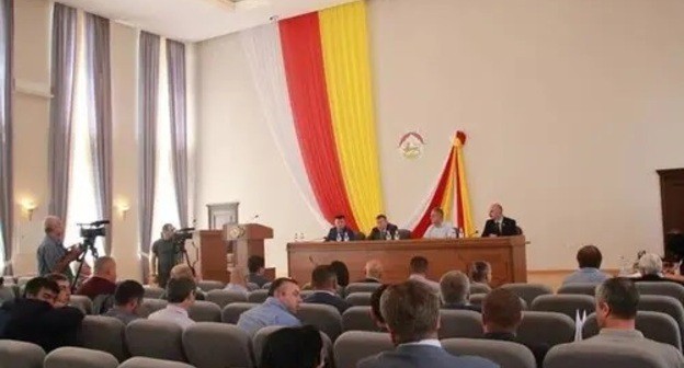 Meeting of the Parliament of South Ossetia. Photo: press service of the Parliament of South Ossetia