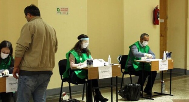 The head and members of the district electoral commission. Tbilisi, October 31, 2021. Photo by Inna Kukudjanova for the "Caucasian Knot"