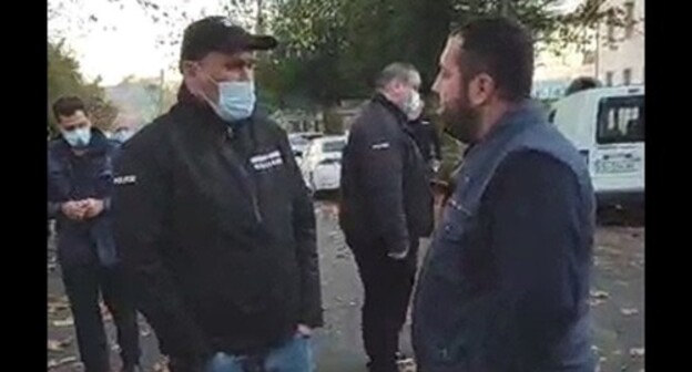 Participants of the conflict in the Chkondid diocese. Screenshot of the video https://www.facebook.com/100065517498769/videos/392501639240616/?t=0