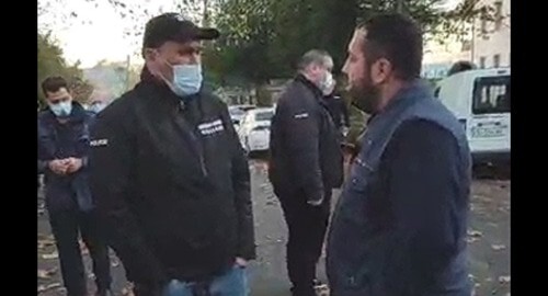 Participants of the conflict in the Chkondid diocese. Screenshot of the video https://www.facebook.com/100065517498769/videos/392501639240616/?t=0