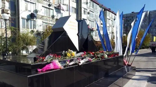 Opening of a monument to the victims of political repression. Makhachkala, November 13, 2021. Photo by Rasul Magomedov for the Caucasian Knot