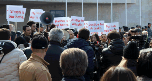 Protesters in front of the building of the Sport & Concert Complex in Yerevan where the "Euronest" sitting was held. Photo by Tigran Petrosyan for the "Caucasian Knot"