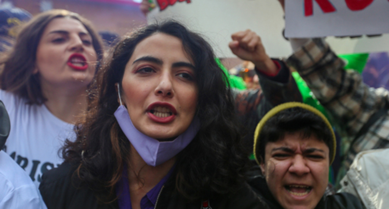 A group of feminists held a march in Baku. Photo by Aziz Karimov for the "Caucasian Knot"