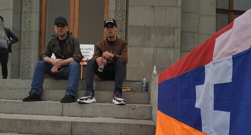 Nver Kirakosyan (on the left) and Arthur Avagyan who went on a hunger strike in Yerevan, April 19, 2022. Photo by Armine Martirosyan for the "Caucasian Knot"