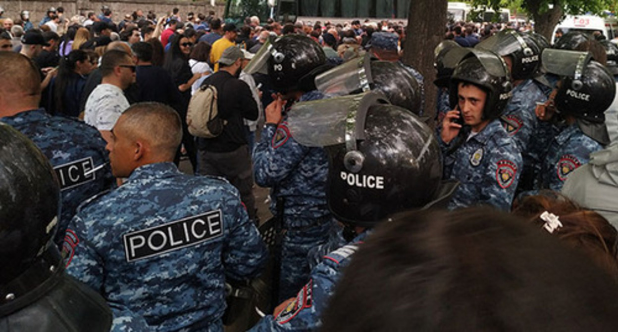 Policemen in Yerevan, May 13, 2022. Photo by Armine Martirosyan for the Caucasian Knot