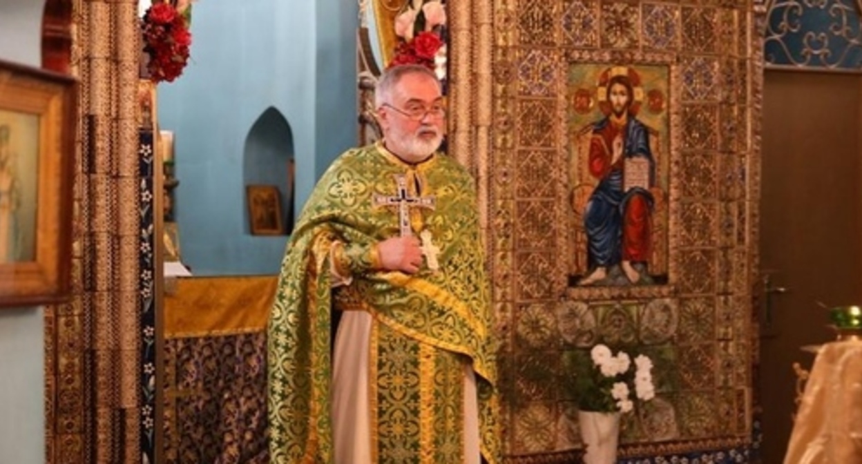 The memorial service for the victims of the August 2008 war held at the Church of the Nativity of the Blessed Virgin Mary. Tskhinvali, August 7, 2022. Photo by the press service of the President of South Ossetia https://presidentruo.org/alan-gagloev-prinyal-uchastie-v-pominalnom-bogosluzhenii-po-zhertvam-avgustovskoj-vojny-2008-goda/