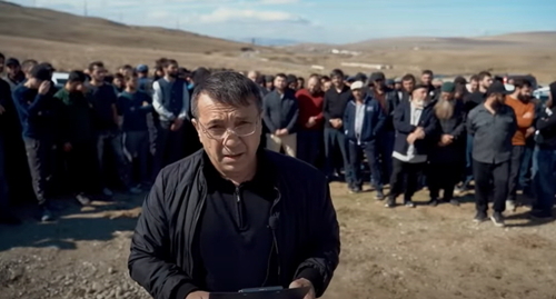 Residents of the village have turned to the head of Dagestan in a video appeal. Screenshot of the video posted on Alibek Kairbekov's YouTube channel https://www.youtube.com/watch?v=neoc1t3YNog 