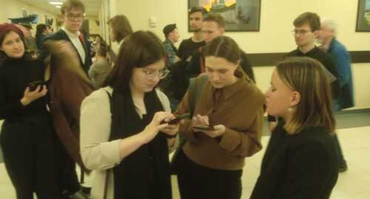 After the sitting of the Court of Cassation within the case of the liquidation of the HRC “Memorial.” Alexandra Baeva, a lawyer, is on the right. Moscow, November 9, 2022. Photo by the "Caucasian Knot"* correspondent *The publication was included by the Russian Ministry of Justice (MoJ) in the register of NCOs, performing the functions of a foreign agent, and was liquidated by a court’s decision