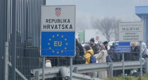 Natives of Chechnya on the border of Bosnia and Herzegovina. Screenshot of the video by the Balkan service of Radio Liberty https://www.slobodnaevropa.org/a/ceceni-s-granice-bih-traze-azil-eu/32195930.html