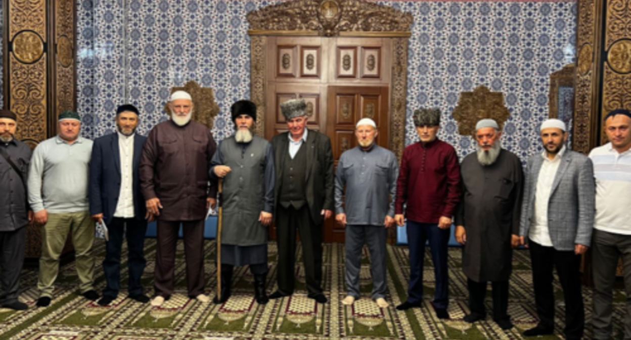 Muftis of Northern Caucasus. Snapshot of a website of the Coordination Centre for Muslims of Northern Caucasus https://kcmsk.ru/novosti/obrashhenie-kcmsk-po-situacii-s-zapretami-religioznoj-literatury/