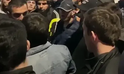 Young people who gathered outside a hotel in Khasavyurt. October 28, 2023. Photo: runews24.ru