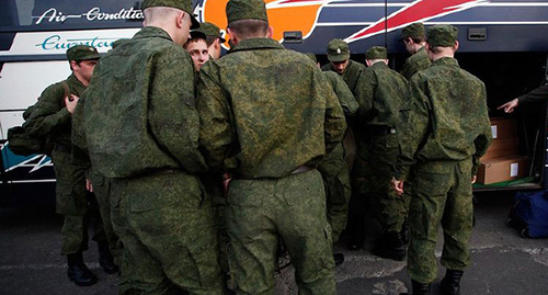 Mobilized men. Photo by Vladimir Anosov, Yuga.ru