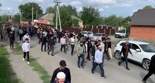 The funerals of Adam Almazov and Islambek Elmurziev. September 22, 2024. Screenshot of a video https://www.youtube.com/watch?v=YE16-qJ5uiw