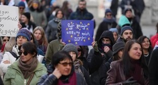 Participants of the protest march in Tbilisi. Photo: Interpressnews https://www.interpressnews.ge/ru/article/165277-predstaviteli-khudozhestvennoi-sfery-restavratory-i-iskusstvovedy-provodiat-shestvie-ot-ploshchadi-mardzhanishvili-k-parlamentu