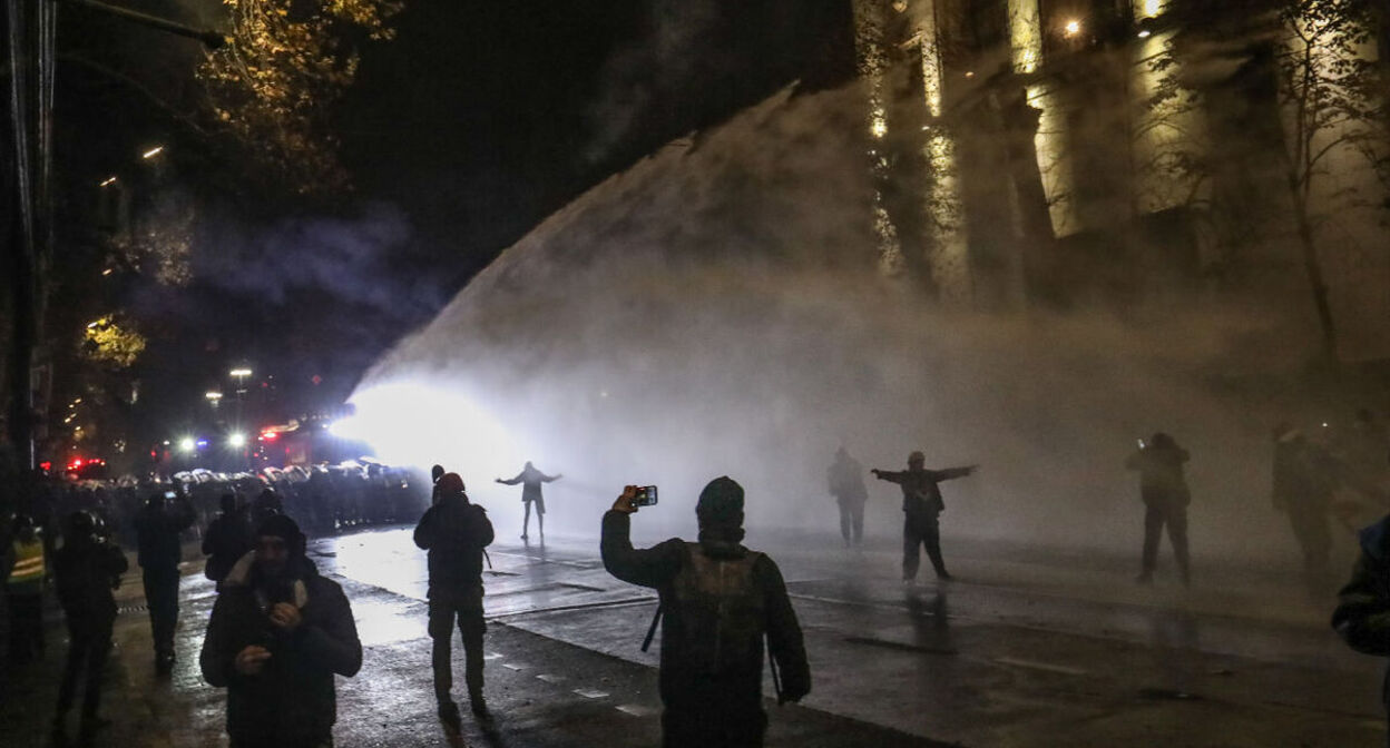 The police uses water cannons at a protest action. December 7, 2024. Photo by Aziz Karimov for the "Caucasian Knot"