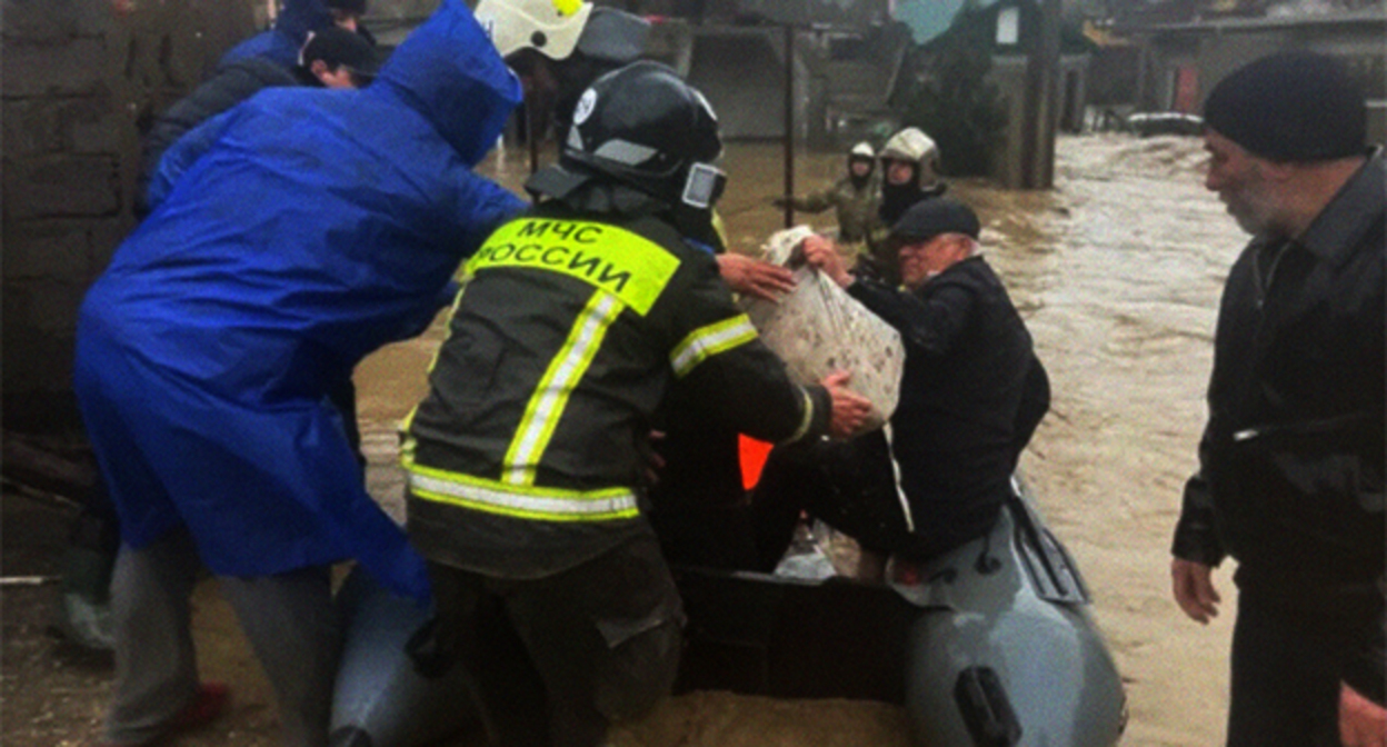 Evacuation of residents from flooded areas of Dagestan. April 2026. Photo: Russian Ministry of Emergency Situations. Evacuation of residents from flooded areas of Dagestan. April 2026. Photo: Russian Ministry of Emergency Situations.