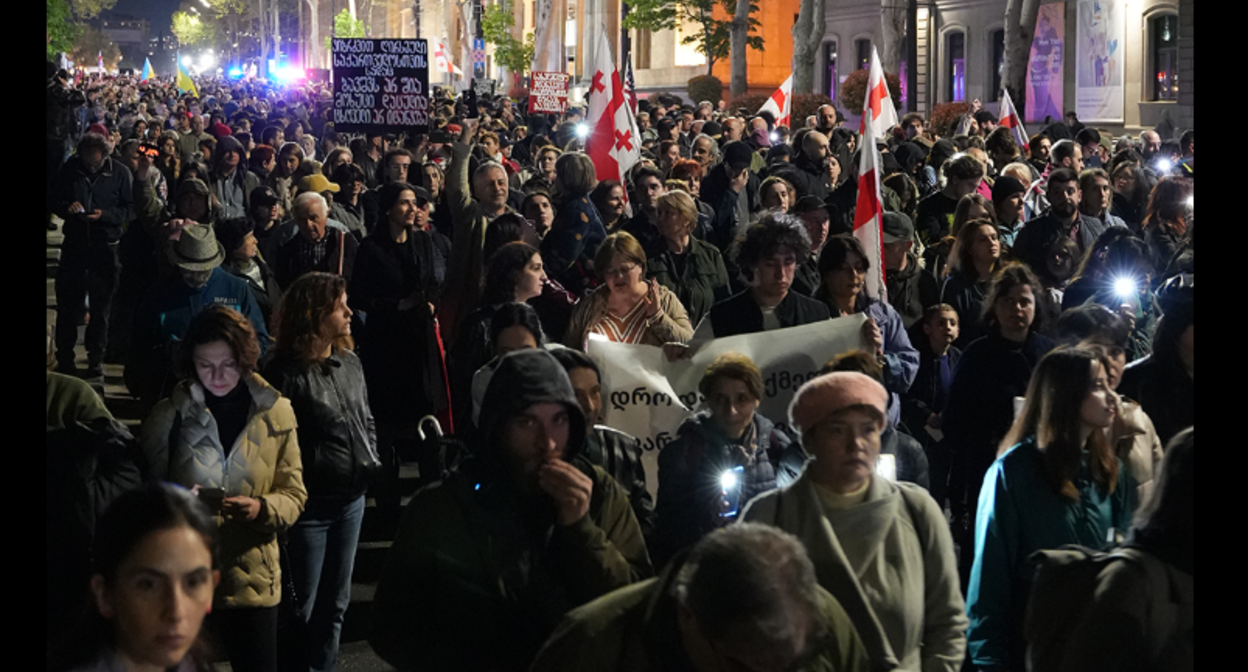 Protest march in Tbilisi. Screenshot of the photo "Mautskebeli" from April 18, 2026, https://www.facebook.com/photo/?fbid=1622268069898640&set=pcb.1622282206563893 (Meta, the company that owns the social network, is banned in Russia). Protest march in Tbilisi. Screenshot of the photo "Mautskebeli" from April 18, 2026, https://www.facebook.com/photo/?fbid=1622268069898640&set=pcb.1622282206563893 (Meta, the company that owns the social network, is banned in Russia).