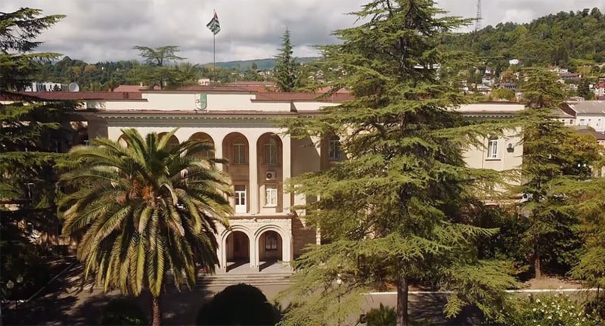 Sukhumi. Still from video: https://www.youtube.com/watch?v=wDSJGQDfyT0 Sukhumi. Still from video: https://www.youtube.com/watch?v=wDSJGQDfyT0
